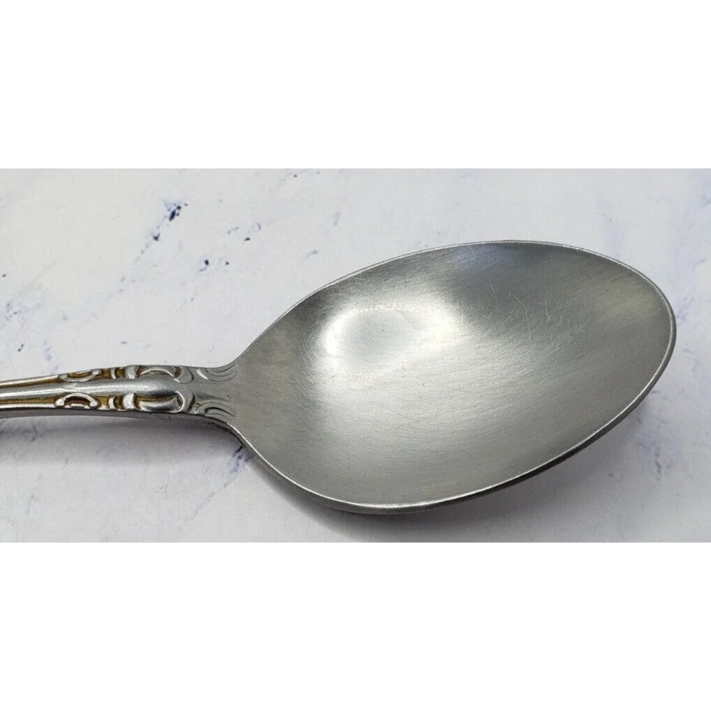 6 Pieces of Flatware Spoons and Knife Valhalla Embassy Classic Stainless